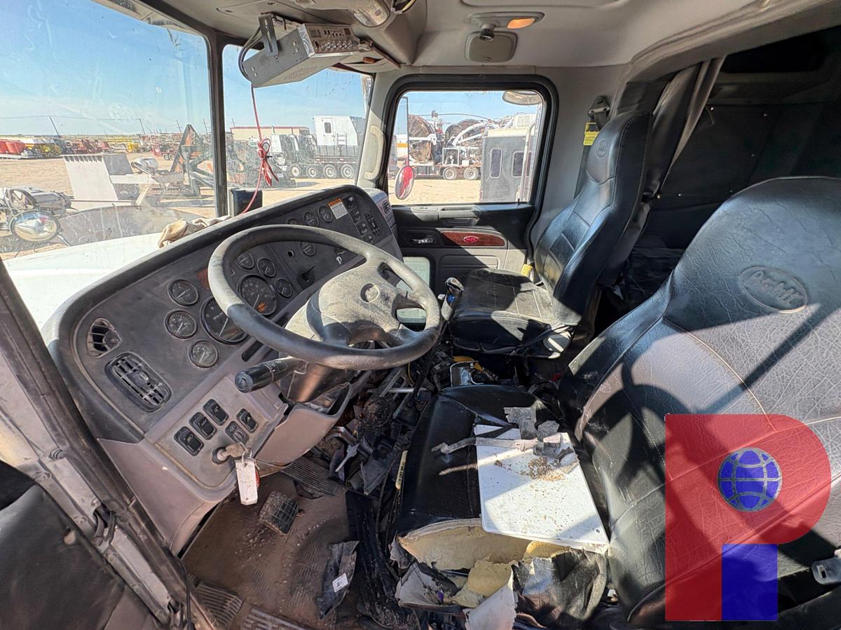 Used 2013 PETERBILT 367 T/A SLEEPER VACUUM TRUCK (INOP)