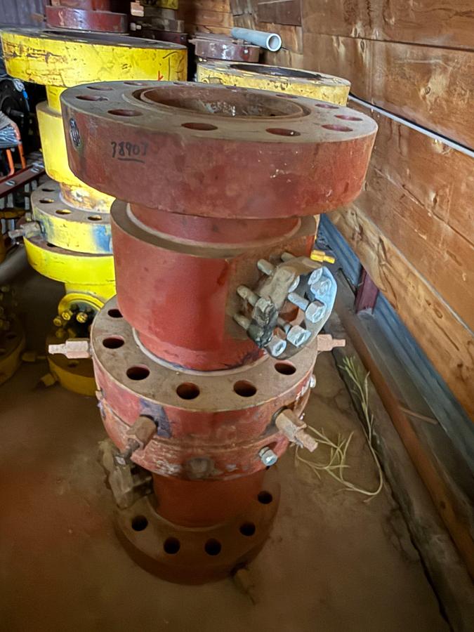 Used (4 x $) UNUSED 11" x 11" X 2-1/16" 5M CASING HEAD SPEED SPOOLS