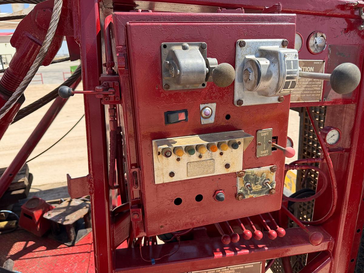 Used 1980 TAYLOR 4-AXLE WELL SERVICE RIG