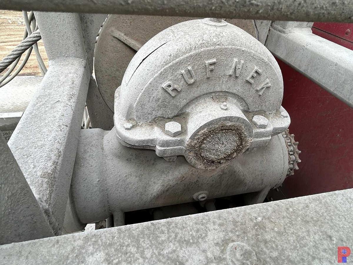 Used 2006 PETERBILT 379 TRI AXLE 45K LBS. WINCH TRUCK