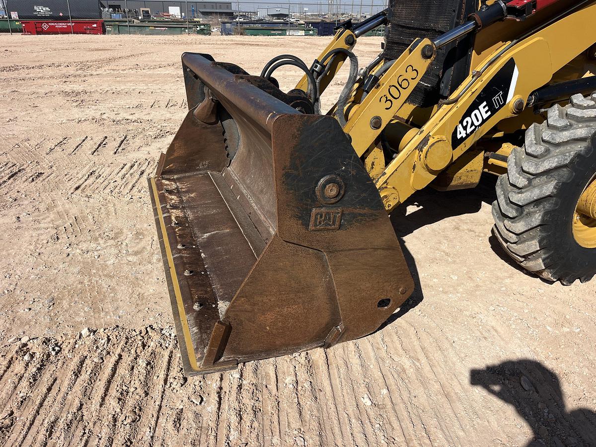 Used 2008 CATERPILLAR 420E EXTANDAHOE BACKHOE LOADER
