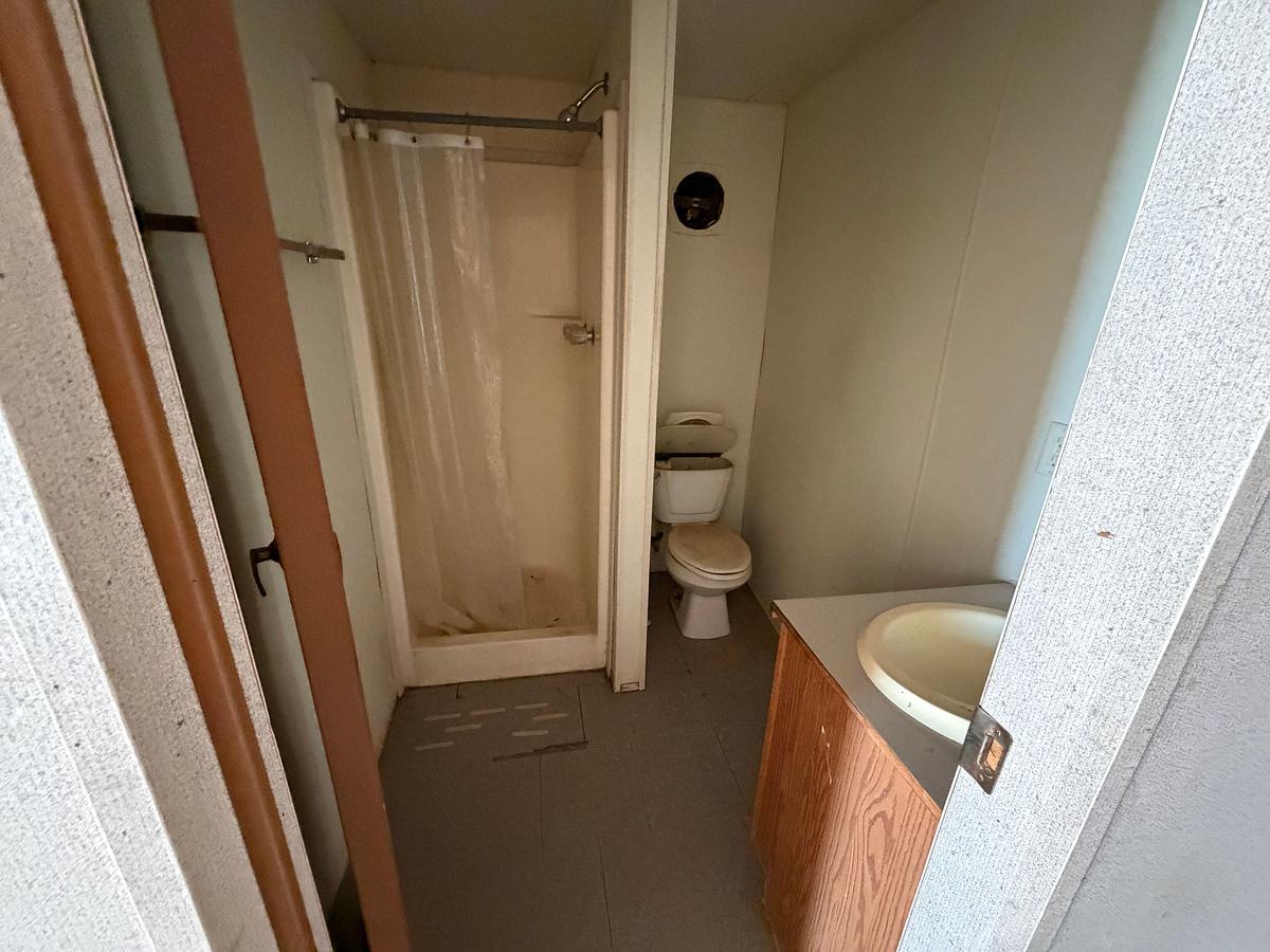 Used 48x14 skidded (2) Bedroom Living Quarters