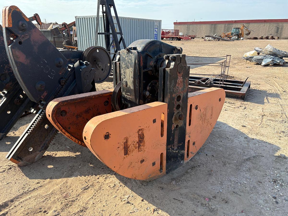Used National F-80D pumping unit & pupco D5705 pumping unit gear box