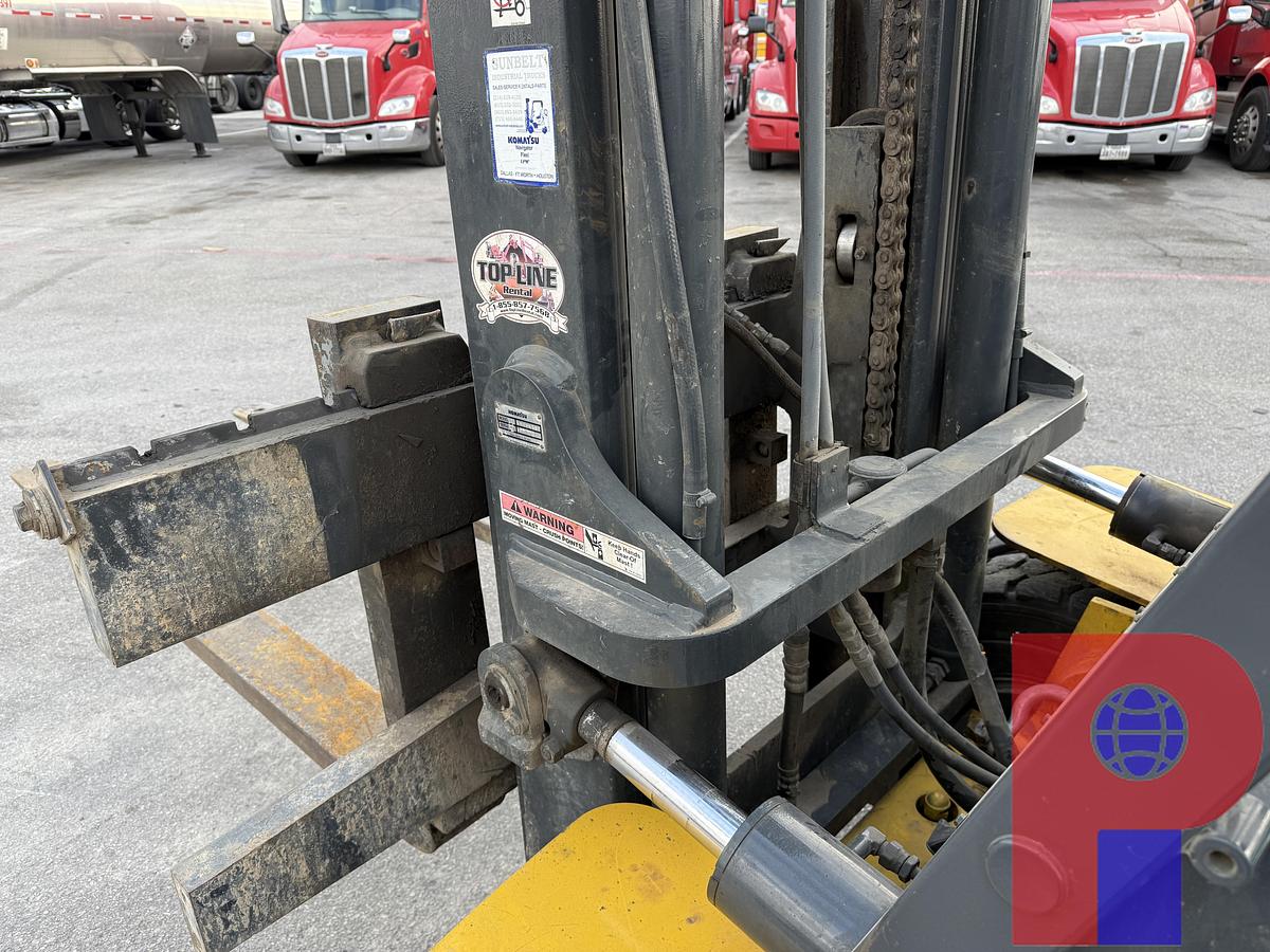 Used 2012 KOMATSU FD70-8 14K LBS FORKLIFT