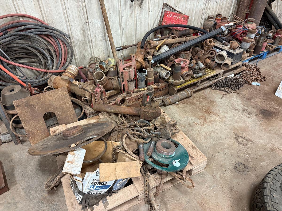 Used (5) PALLETS OF CONTENTS, VALVES, FITTINGS, GERONIMO,  RATIGAN BACk OFF WRENCH, ROD TRANSFER CYLINDER, (5) 1502 15K PLUG VALVES