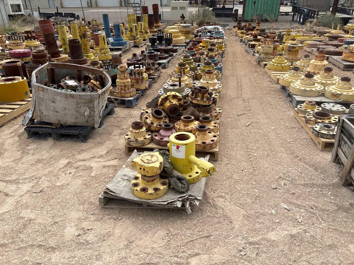 Used (10 pallets) assorted weco flanges, single stud adapters, & landing flanges
