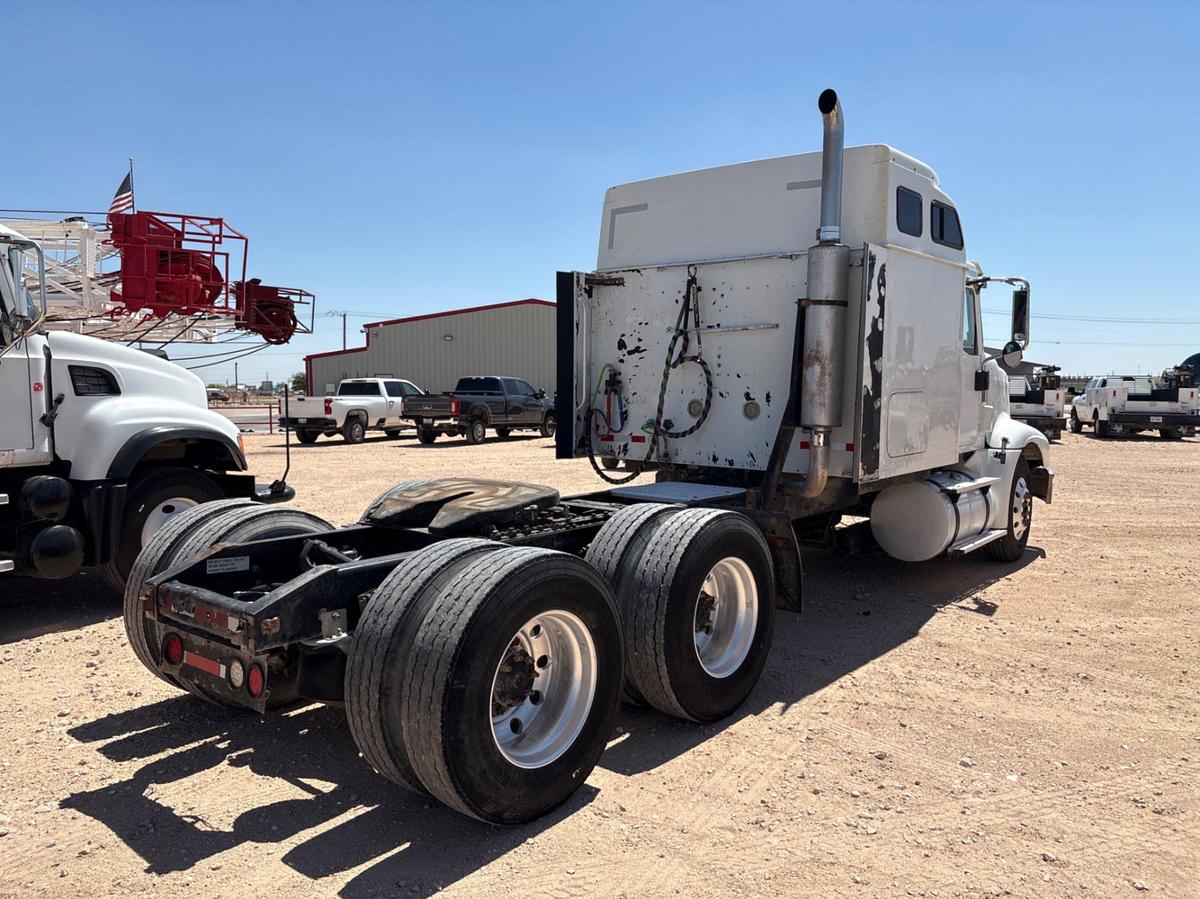 Used 2006 INTERNATIONAL 9400I T/A SLEEPER HAUL TRUCK