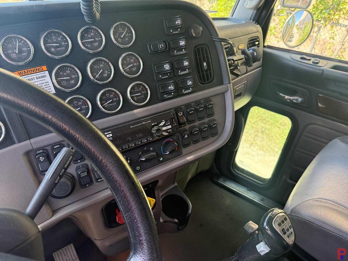 Used 2016 PETERBILT 367 4-AXLE HEAVY HAUL SLEEPER TRUCK TRACTOR