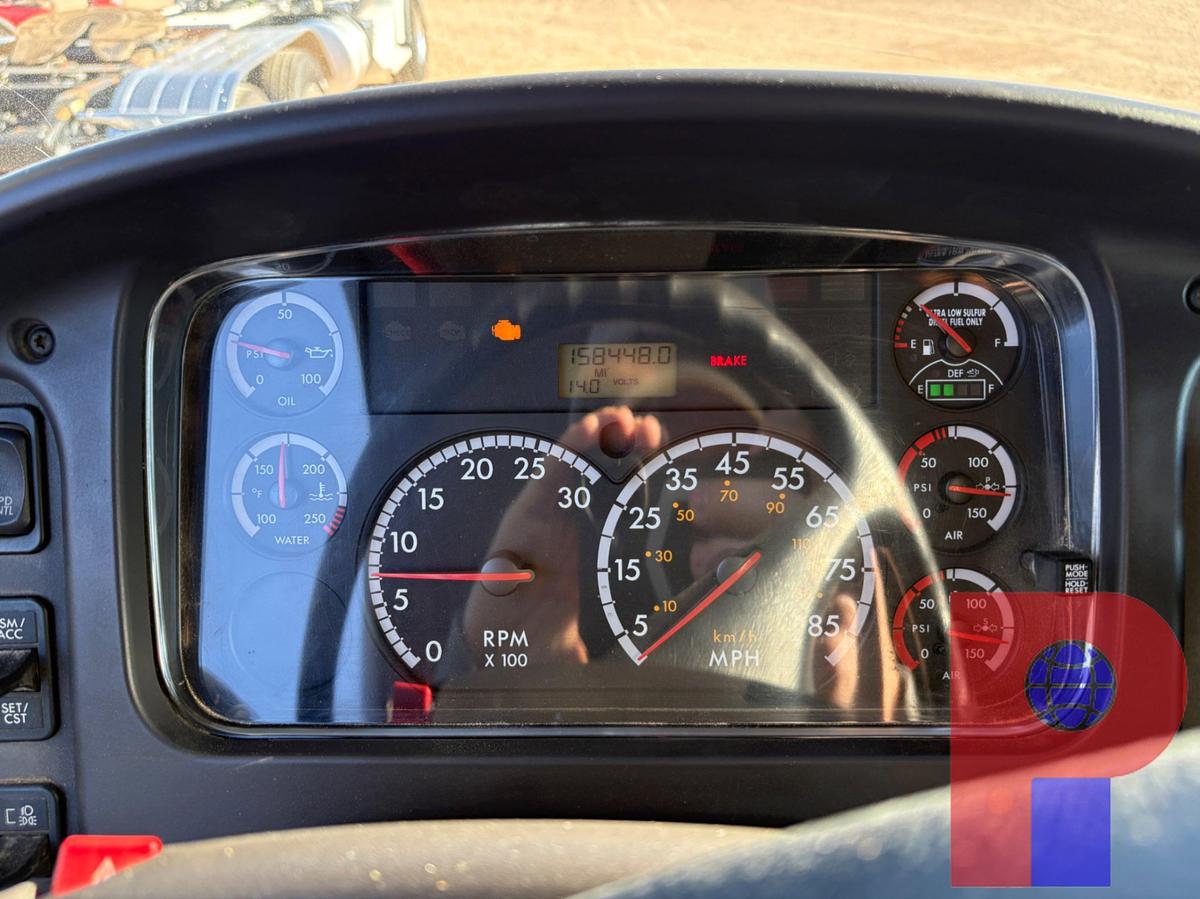 Used 2015 FREIGHTLINER M2 106 S/A CREW CAB SLICK LINE TRUCK