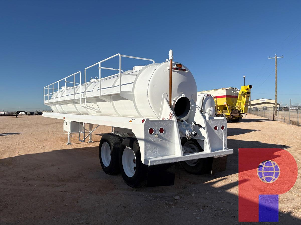 Used 2006   130BBL T/A VACUUM TRAILER