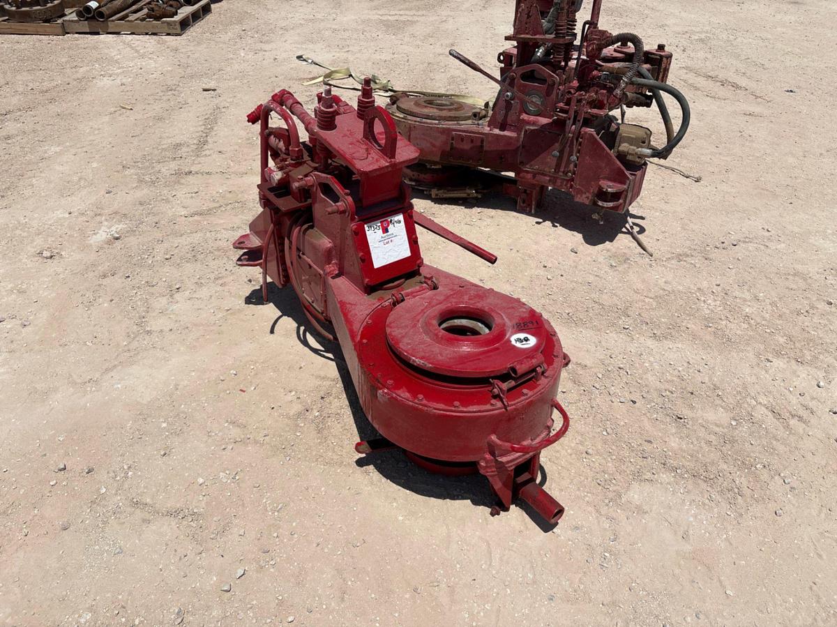 Used Foster 58-93R hydraulic tubing tong