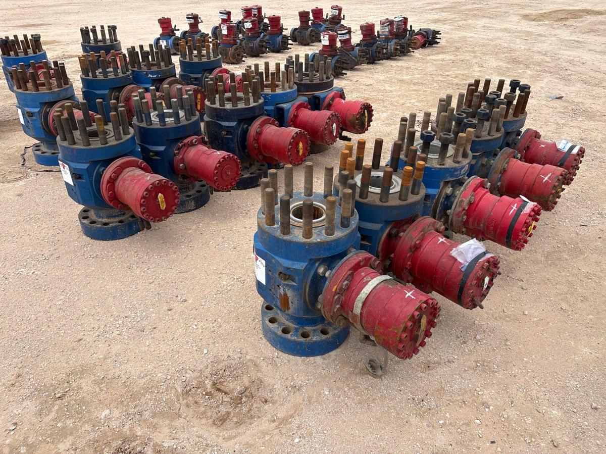 Used (10x$) 5” 15k hydraulic ball valves