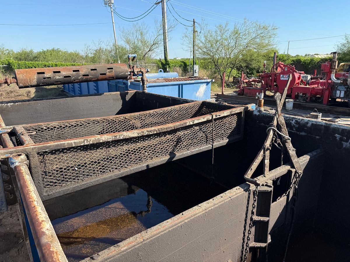 Used 36’L X 7.7’W X 4’H 2-COMP REVERSE PIT W/ GAS BUSTER & IRON RACK