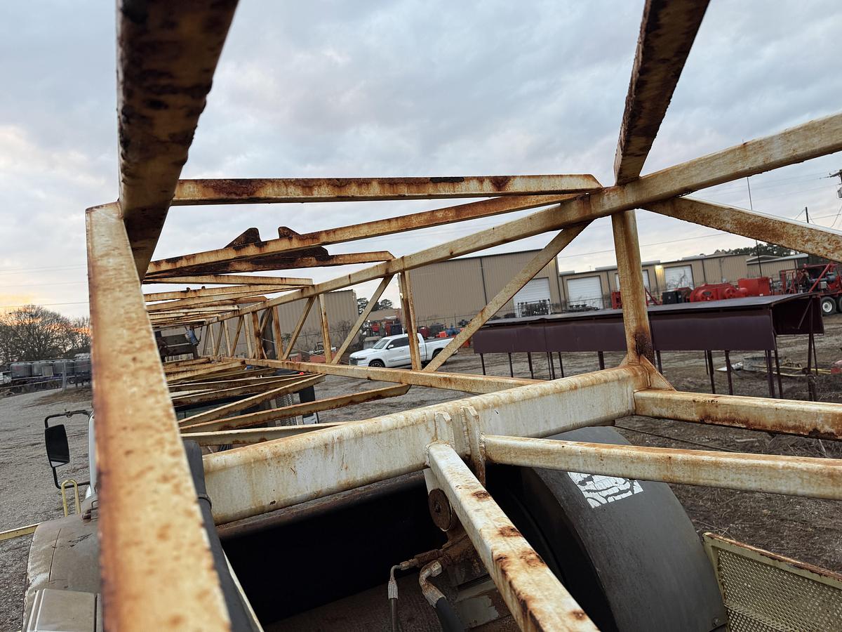 Used WATSON HOPPER GX SWAB RIG MTD ON 2009 INTERNATIONAL WORKSTAR 7500 T/A TRUCK