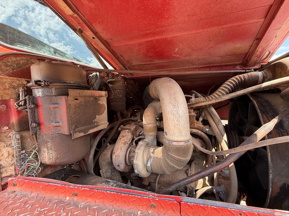 Used 1981 INTERNATIONAL 5000 T/A 30-TON GIN POLE TRUCK