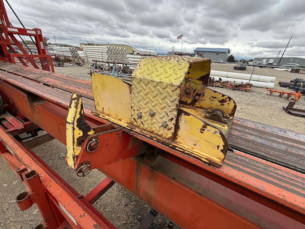 Used 2013 PIPE TRIPPER 40' HYD PIPE HANDLER MTD ON T/A GOOSNECK TRAILER
