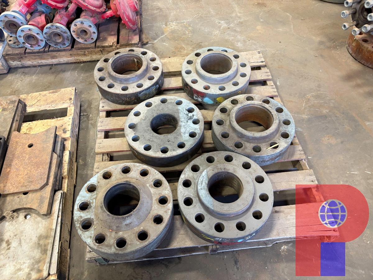 Used (2 PALLETS) W/ (14) ASSORTED SIZE ADAPTER & LIFT FLANGES