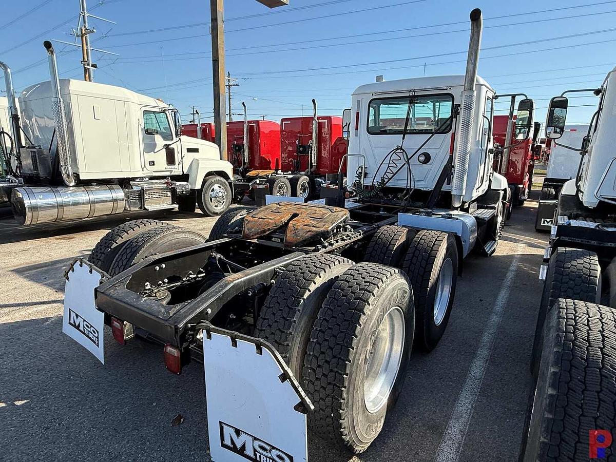 Used 2013 MACK CXU613 T/A DAY CAB TRUCK TRACTOR