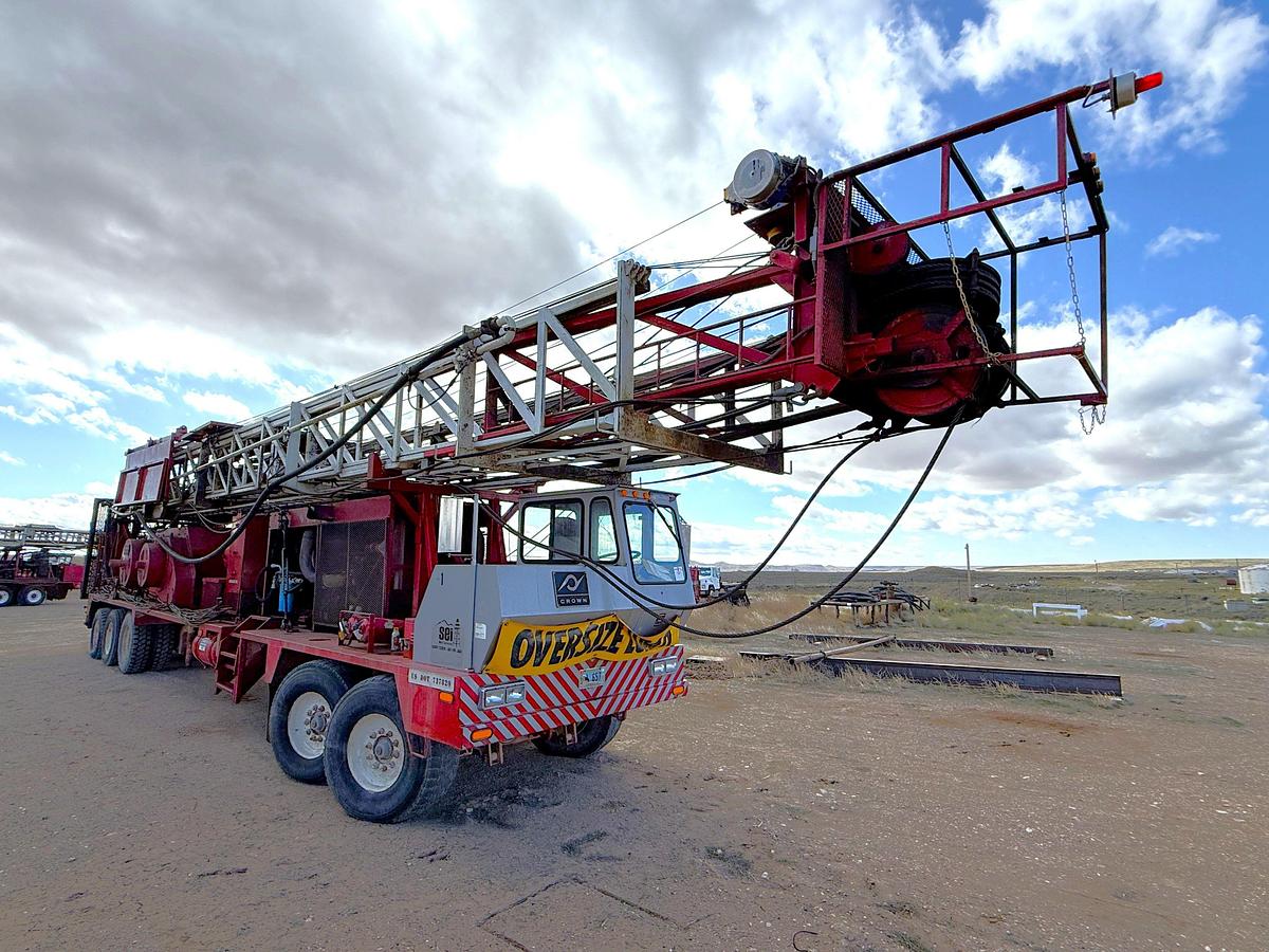 Used 2004 CROWN CE550 DD 104’-250K 5-AXLE WELL SEEVICE WORKOVER RIG