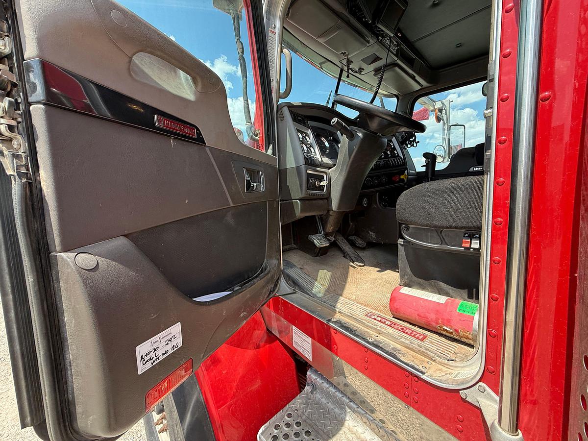 Used 2019 KENWORTH T800 TRI-DRIVE W/ PUSHER HEAVY HAUL TRUCK