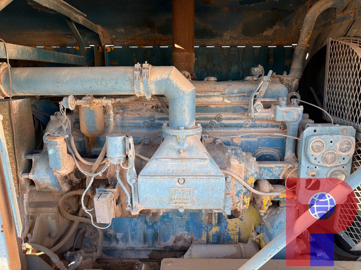 Used INGERSOLL RAND GYROFLOW AIR COMPRESSOR P/B: DIESEL ENGINE, SKIDDED