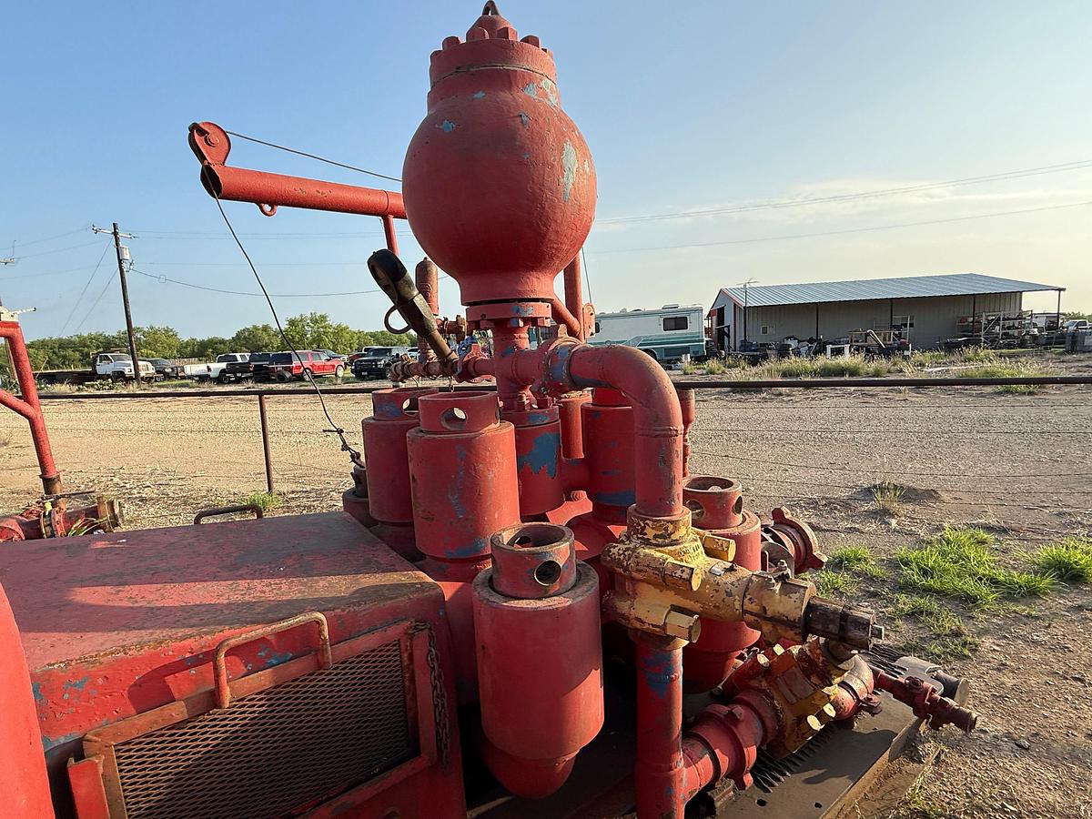 Used CONTINENTAL EMSCO D-300 DUPLEX MUD PUMP P/B CATERPILLAR 3406TA