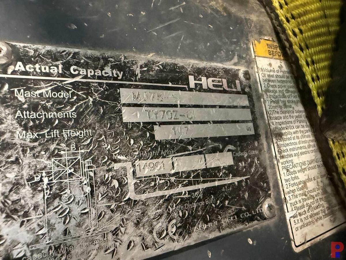 Used HELI CPCD70 14,991 LBS CAP. PNEUMATIC TIRE FORKLIFT