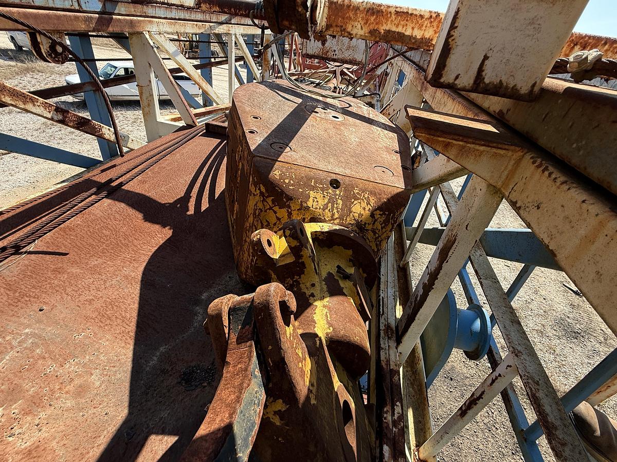 Used 2007 MOOR RIG XJ60 DD 104'-200K 5-AXLE WELL SERVICE WORKOVER RIG