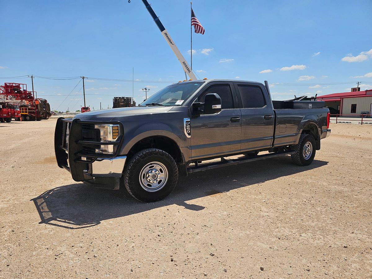 Used 2019 FORD F-250 SUPER DUTY CREW CAB PICKUP TRUCK