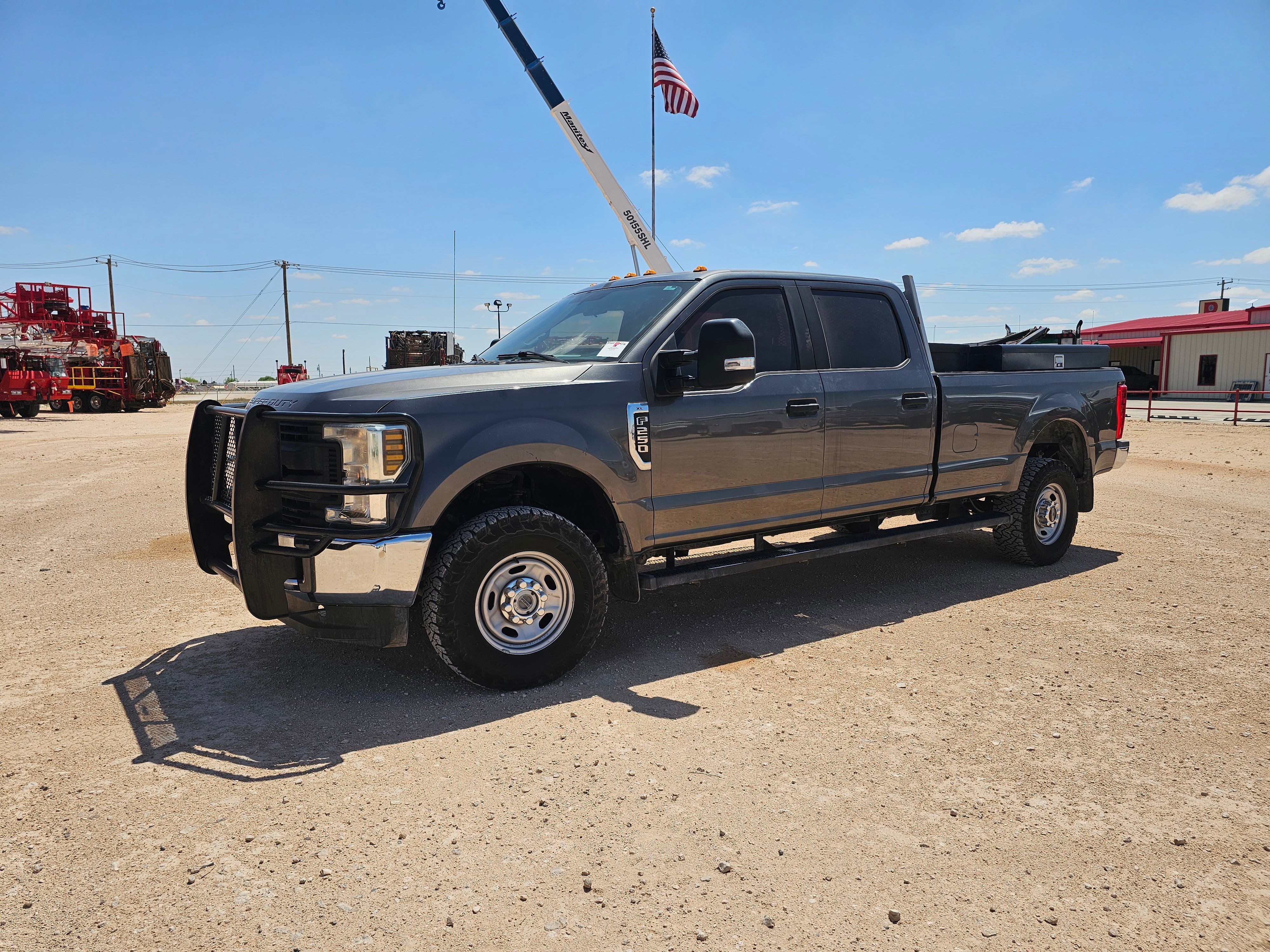 Used 2019 FORD F-250 SUPER DUTY CREW CAB PICKUP TRUCK