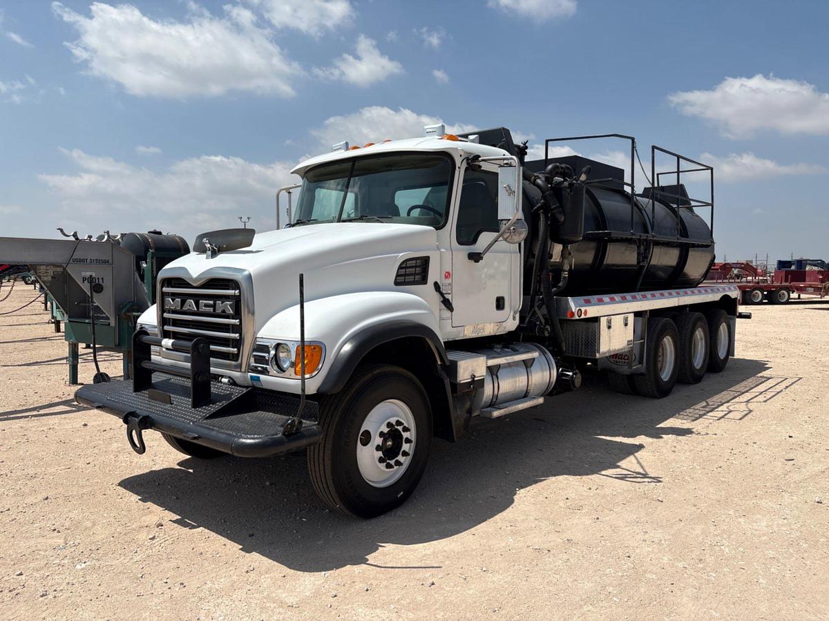 Used 2007 MACK CV713 TRI-DRIVE DAYCAB VACUUM TRUCK