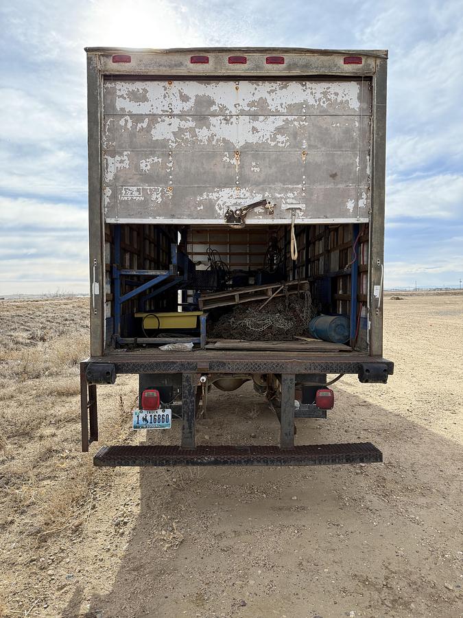 Used 1996 FREIGHTLINER FL70 S/A 24’ ENCLOSED 20K WP TUBING TEST TRUCK