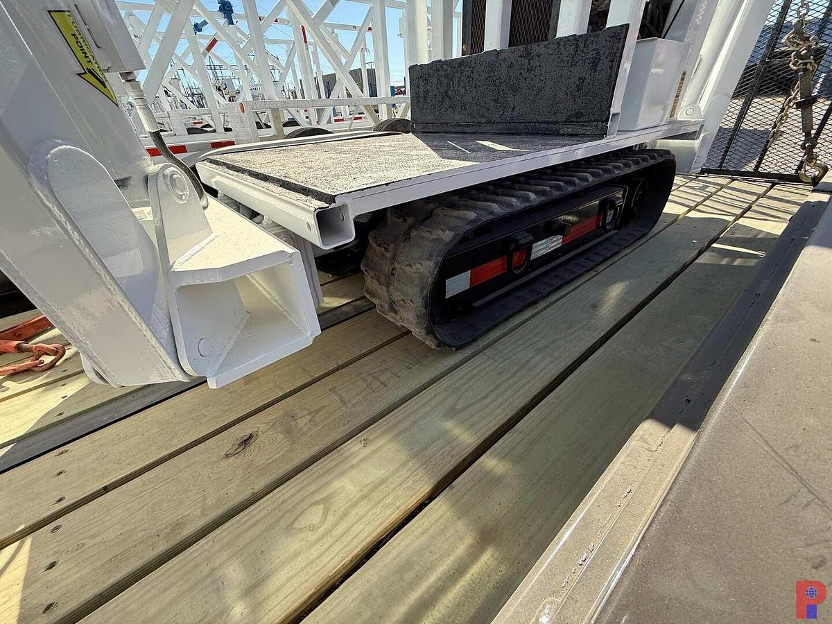 Used 2004 S.D.P. EZ HAULER CRAWLER DIGGER DERRICK ON T/A TRAILER
