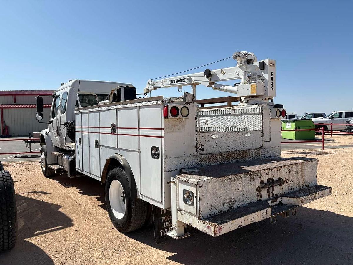 Used 2012 FREIGHTLINER M2 106 S/A SLEEPER MECHANICS TRUCK