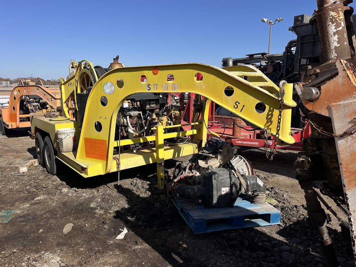 Used 2008 VENTURETECH XK-90 POWER SWIVEL MTD ON T/A GOOSENECK TRAILER