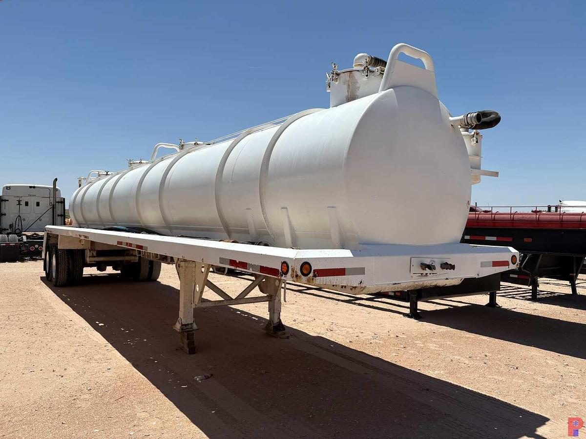 Used 2014 GR 130BBL T/A VACUUM TRAILER