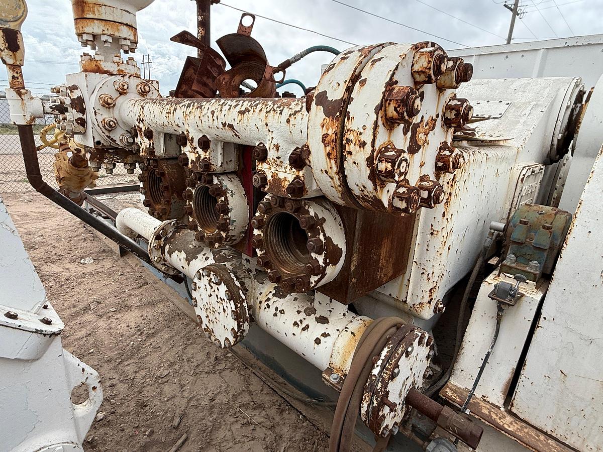 Used 2011 GARDNER DENVER PZ11 TRIPLEX DRILLING MUD PUMP P/B CATERPILLAR 3512, SKIDDED