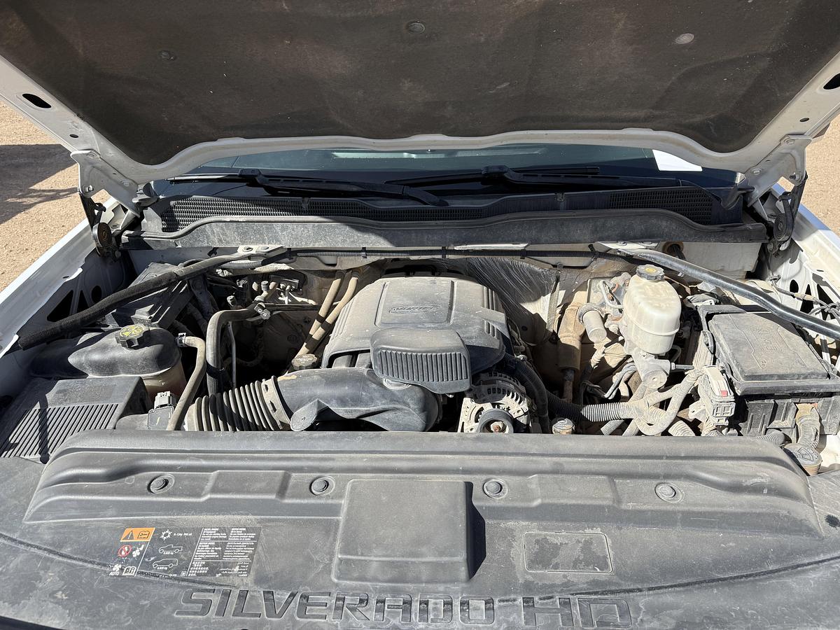 Used 2015 CHEVROLET SILVERADO 2500HD Z71 4WD CREW CAB PICKUP TRUCK