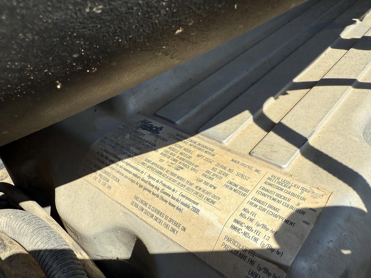 Used 2009 MACK GRANITE GU713 T/A WINCH / VACUUM TRUCK