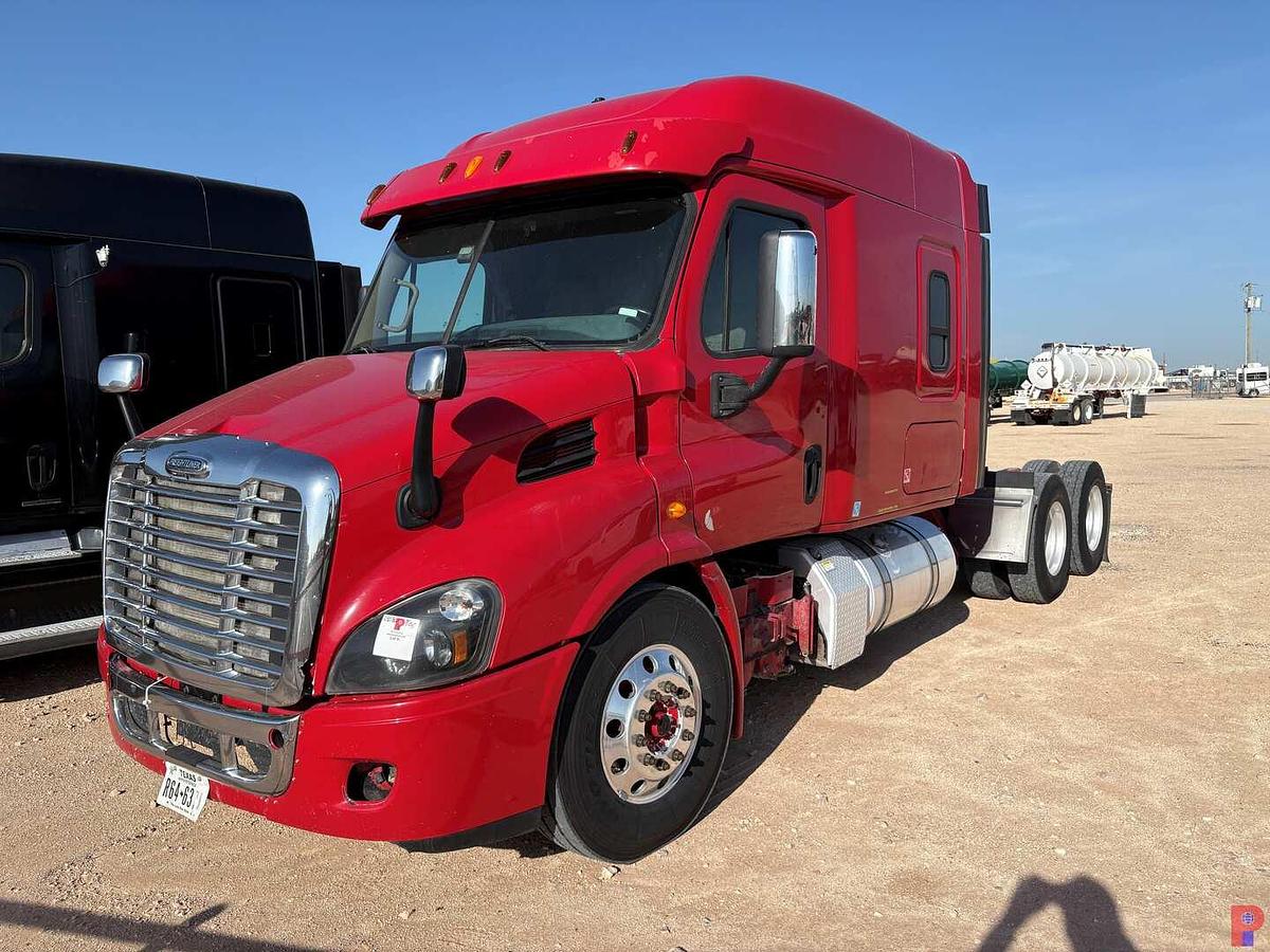 Used 2014 FREIGHTLINER CASCADIA T/A SLEEPER HAUL TRUCK