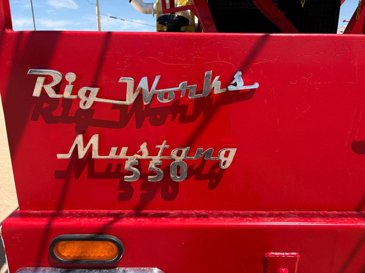 Used 2008 RIG WORKS MUSTANG 550 5-AXLE WELL SERVICE RIG