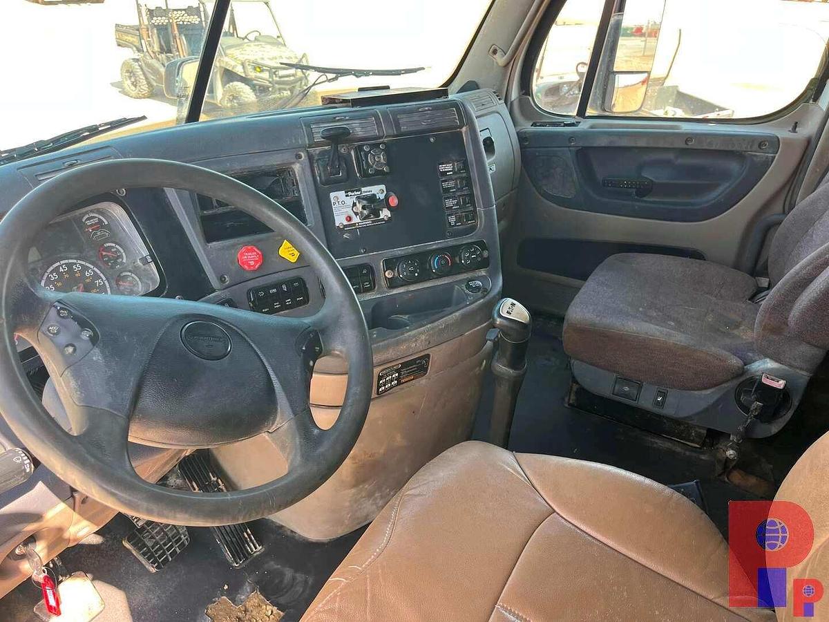 Used 2012 FREIGHTLINER CASCADIA T/A SLEEPER HAUL TRUCK