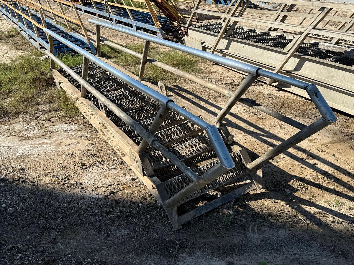 Used 23’ EXTENDABLE ALUMINUM RIG LADDER