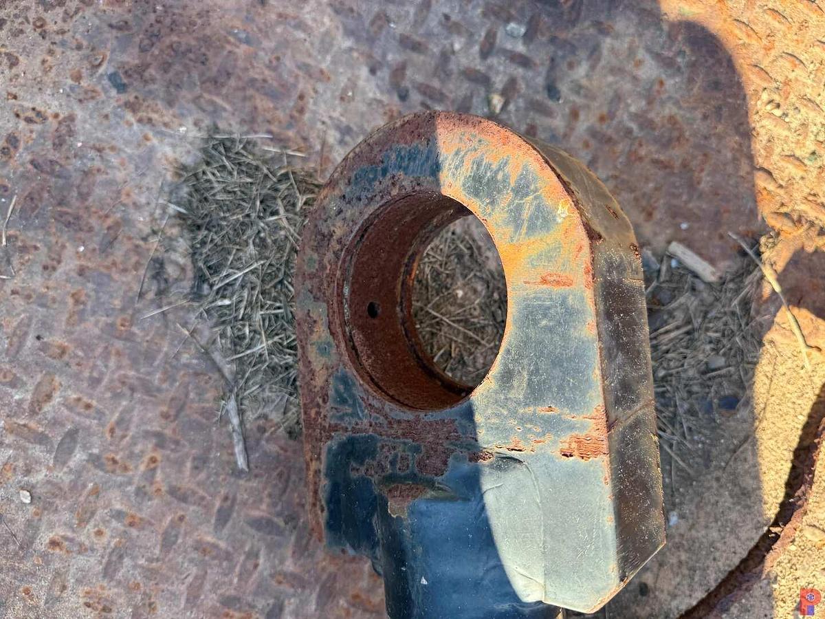 Used 45” X 6” 2,500 PSI HYDRAULIC CYLINDER