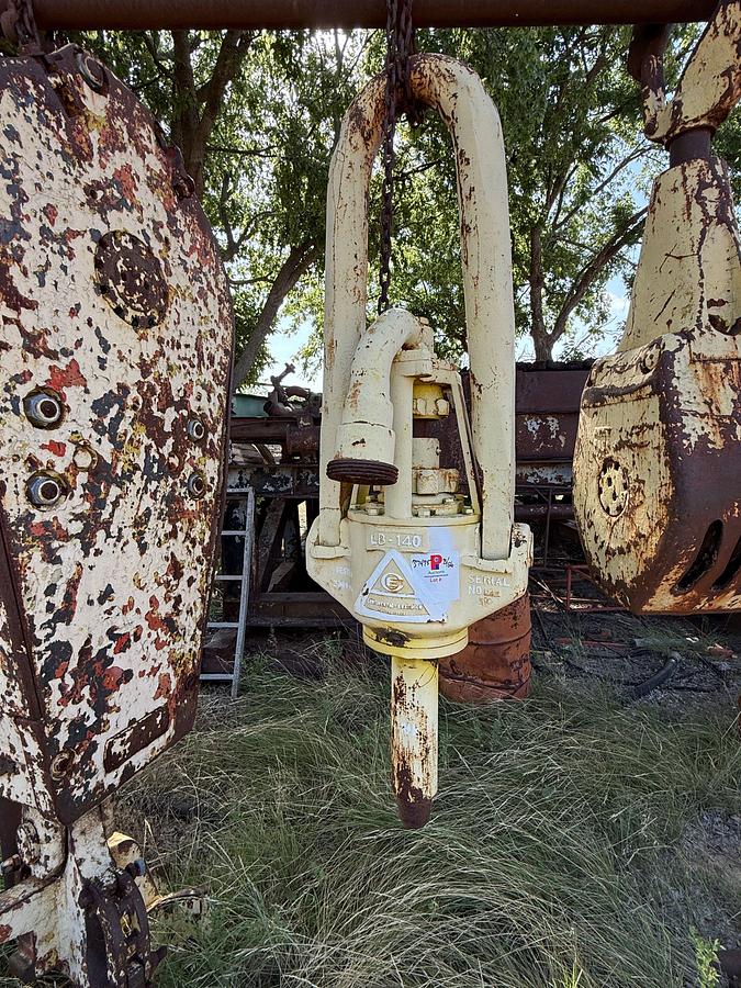 Used CONTINENTAL EMSCO LB-140-TON ROTARY DRILLING SWIVEL
