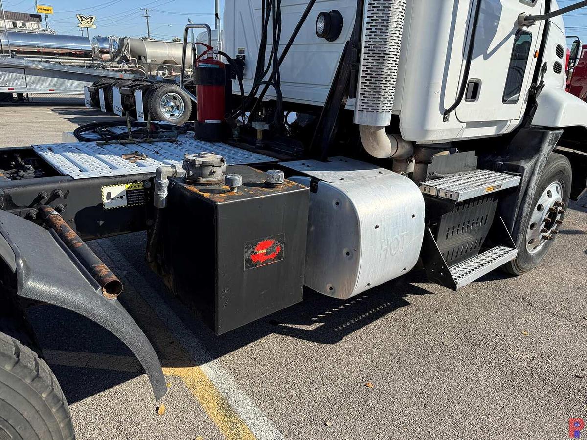 Used 2013 MACK CXU613 T/A DAY CAB TRUCK TRACTOR