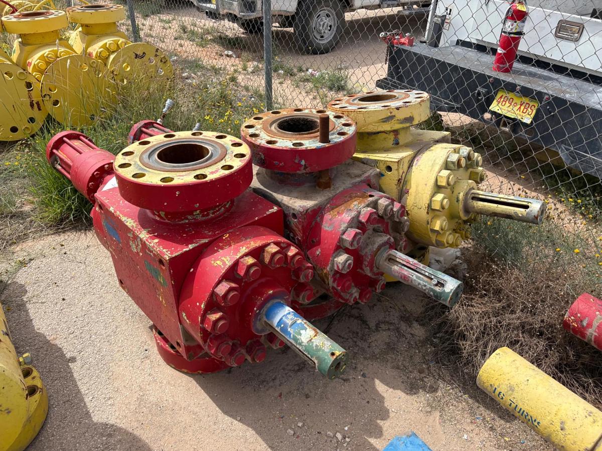 Used (4x$) (4) 7-1/16” 10K hydraulic frac valves