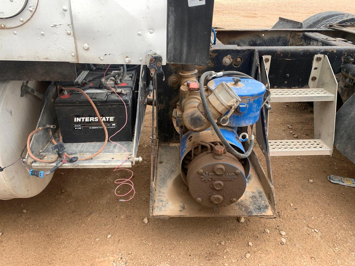 Used 2005 INTERNATIONAL 9400i Sleep Truck