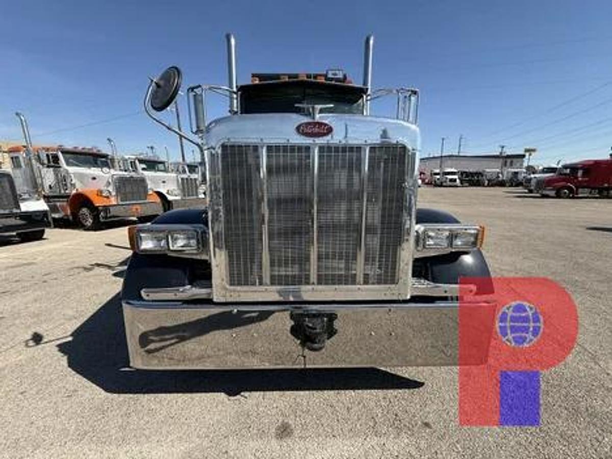 Used 2005 PETERBILT 378 T/A DUMP TRUCK