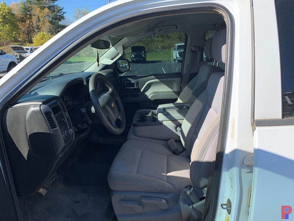 Used 2014 CHEVROLET SILVERADO 1500 4X2 CREW CAB PICKUP